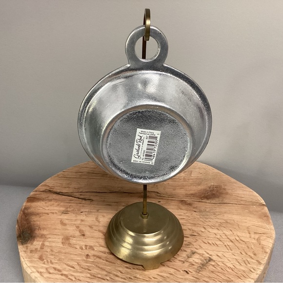 Aluminum or Pewter Crafted - Grapes Themed - Nice Deep Tray / Wall Decor - Picture 3 of 8